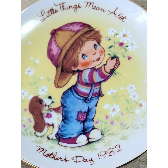 Avon Small Plate Porcelain 5" Mother's Day 1981 1982 Little Things Japan x2 Vtg - Picture 5 of 12